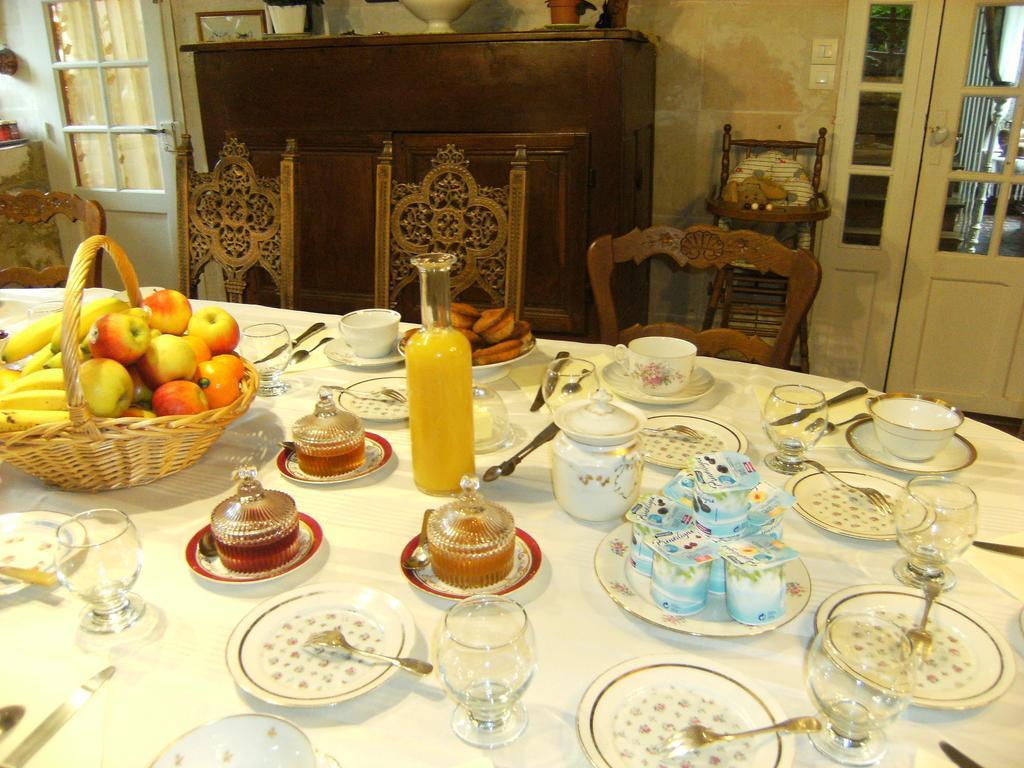 Caumont-Sur-AureLe Relais Du Mont Chauve住宿加早餐旅馆 外观 照片