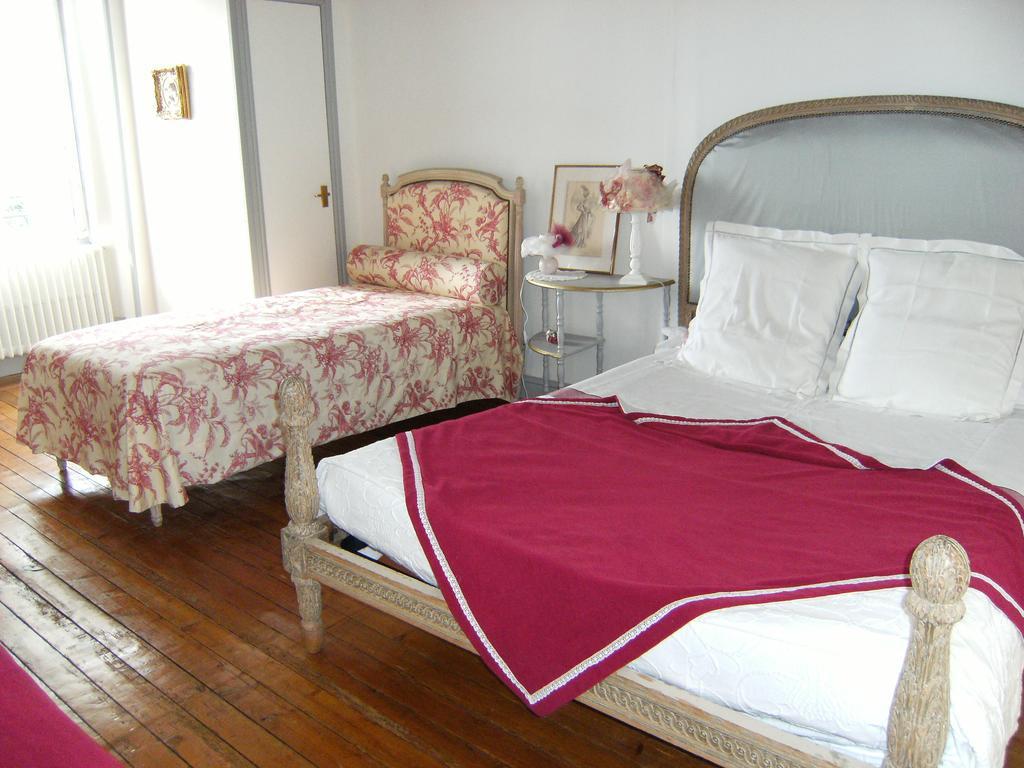 Caumont-Sur-AureLe Relais Du Mont Chauve住宿加早餐旅馆 客房 照片