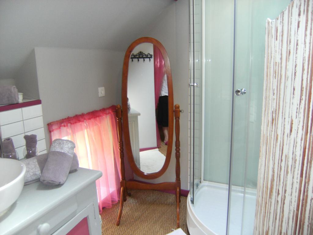 Caumont-Sur-AureLe Relais Du Mont Chauve住宿加早餐旅馆 客房 照片