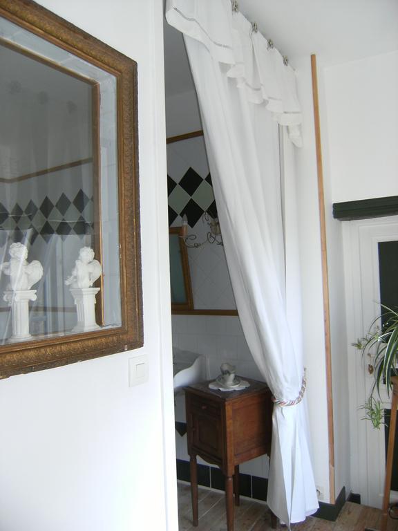 Caumont-Sur-AureLe Relais Du Mont Chauve住宿加早餐旅馆 外观 照片
