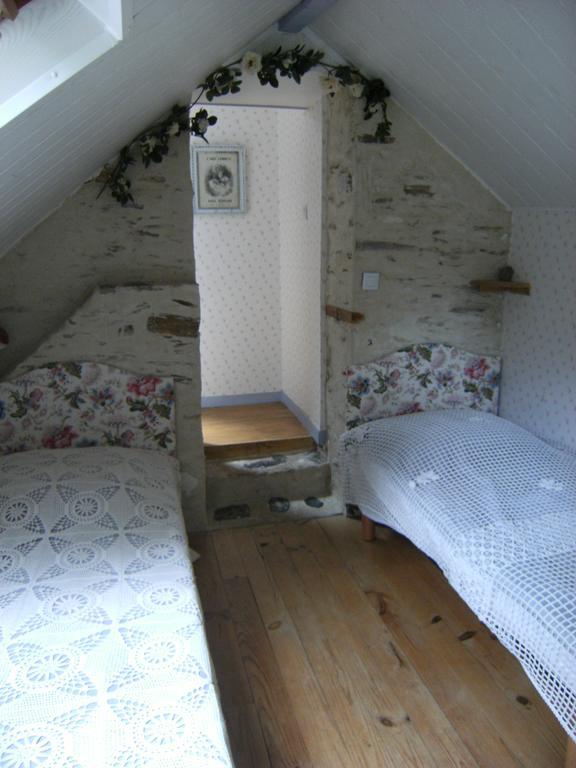Caumont-Sur-AureLe Relais Du Mont Chauve住宿加早餐旅馆 外观 照片