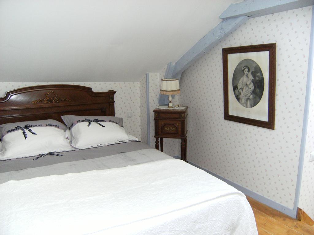 Caumont-Sur-AureLe Relais Du Mont Chauve住宿加早餐旅馆 外观 照片
